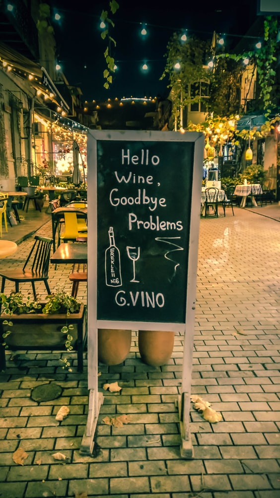 Реклама ресторана в Тбилиси